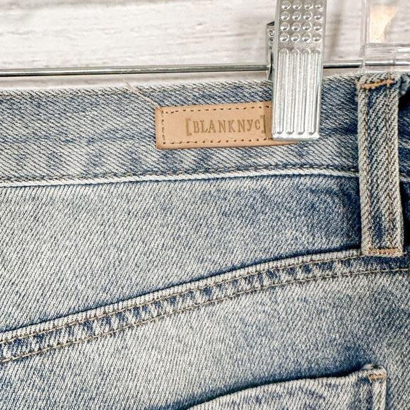 Blank NYC The Howard Light Wash Loose Fit Mid Rise Cropped Jeans, EUC, Size 29 - Picture 10 of 12